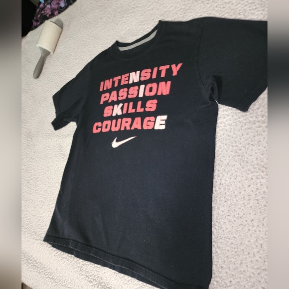 Nike Graphic Work Out Teeshirt Large - Picture 8 of 11